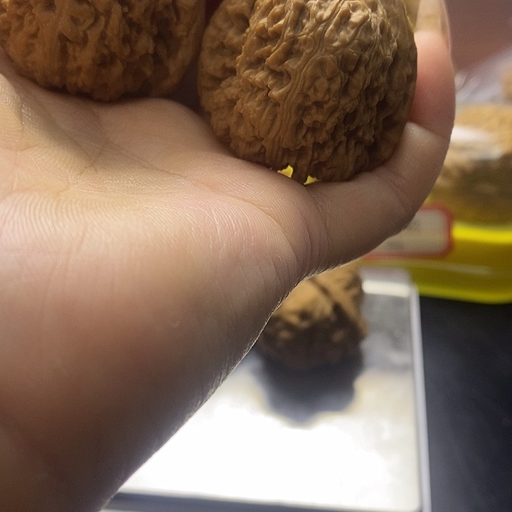 文玩核桃吊坠?****单南疆石40