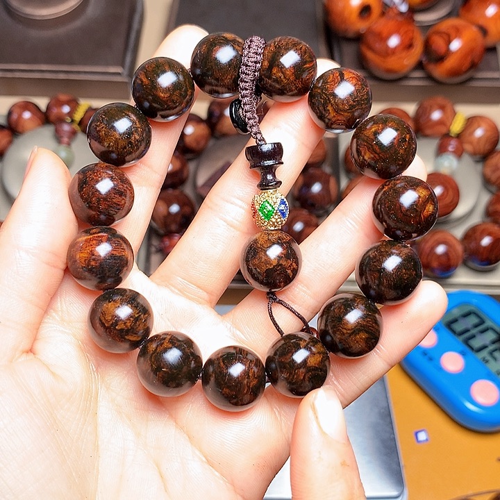 花梨木类手串/手链老挝花梨风化料土埋料1.5