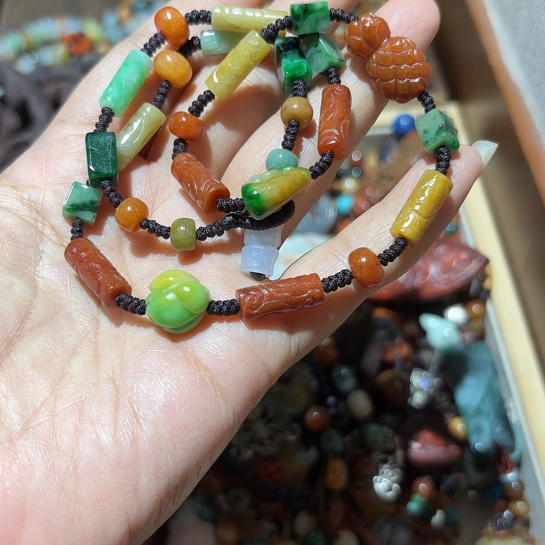 翡翠未镶嵌颈饰原创