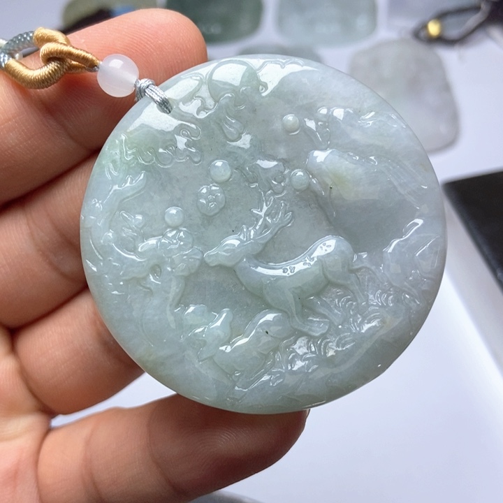 翡翠未镶嵌颈饰翡翠