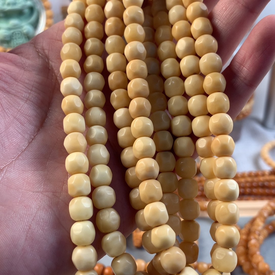 星月菩提吊坠8.5×7.5糖八棱手持