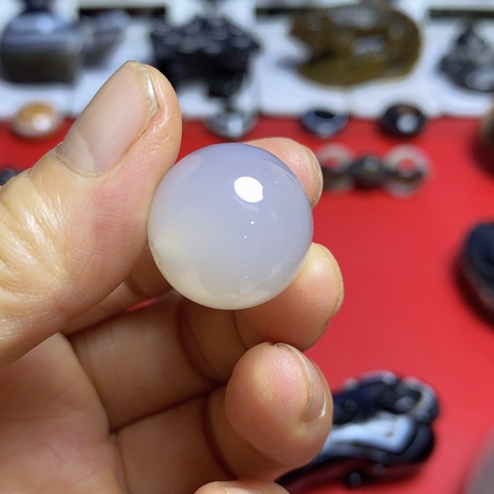 玛瑙/玉髓颈饰未镶嵌踏**梅