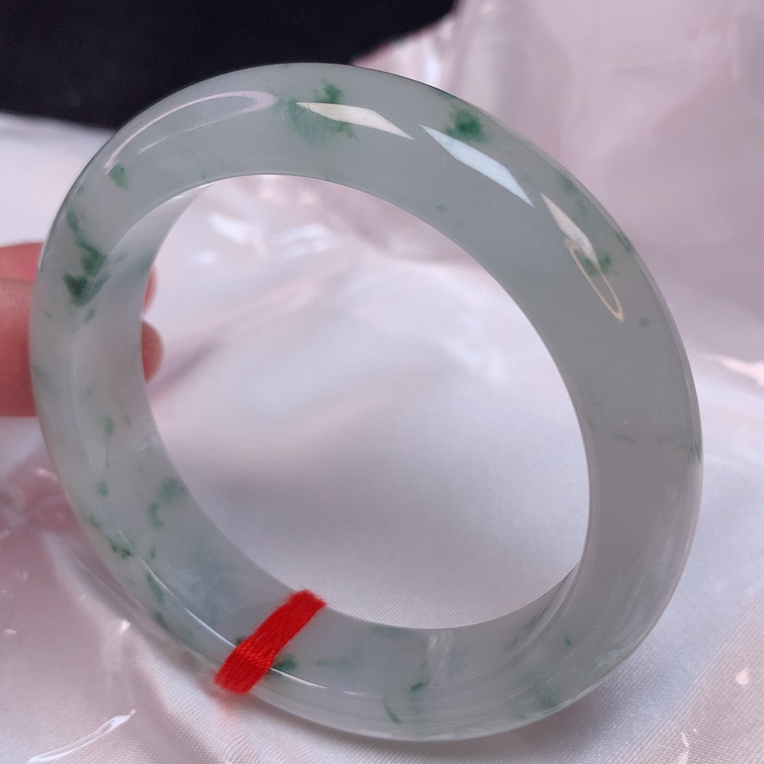 翡翠手镯未镶嵌52+ 翡翠手镯