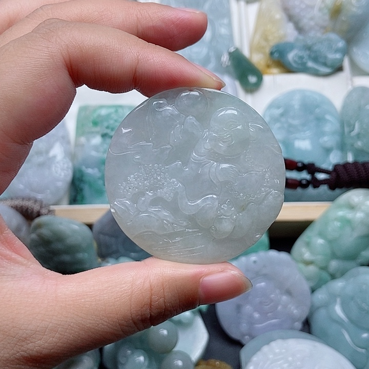 翡翠未镶嵌颈饰翡翠