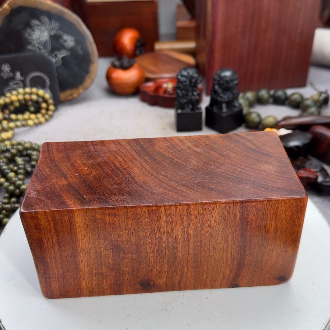 大果紫檀（缅甸花梨）蝎*