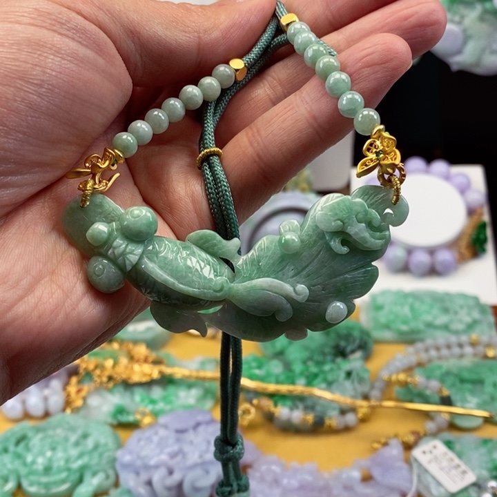 翡翠颈饰未镶嵌翡翠吊坠挂件