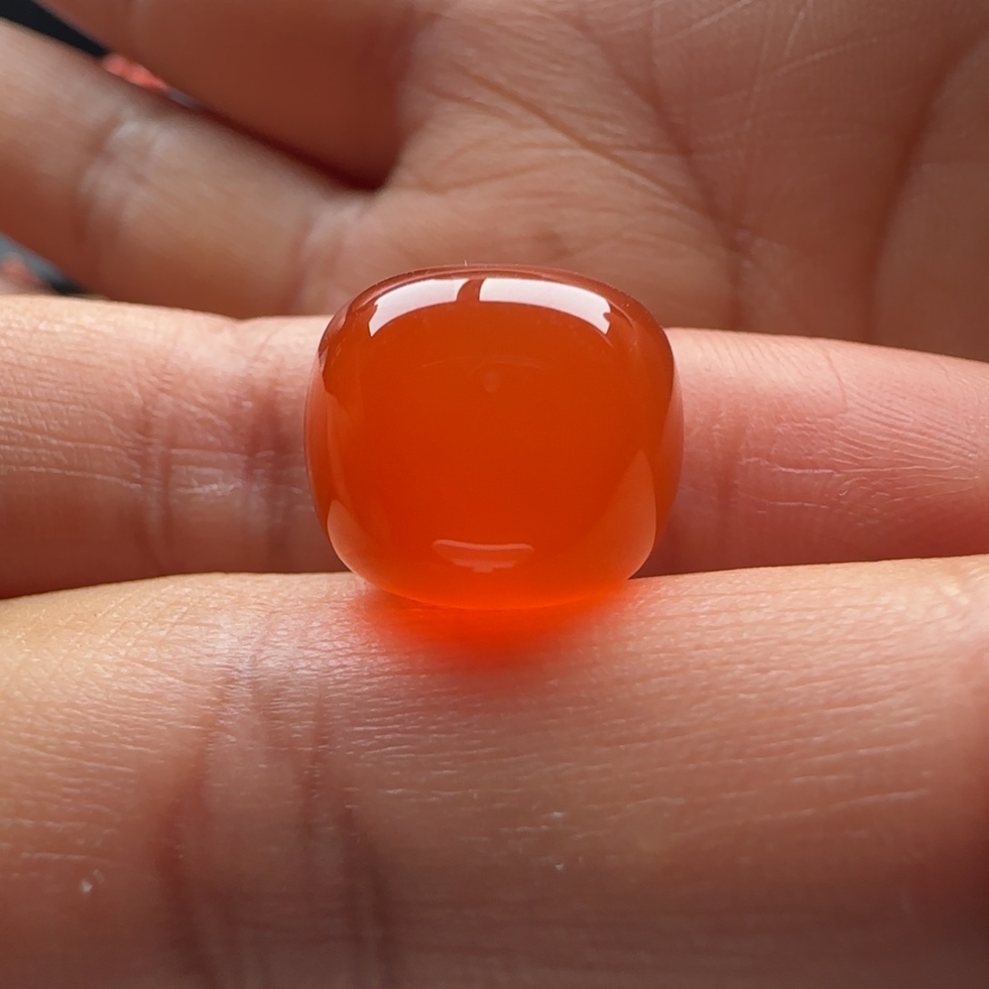 南红玛瑙未镶嵌老型13.8x12孔边白马牙