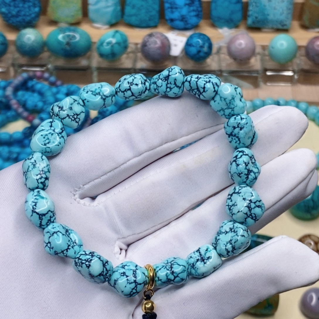 绿松石未镶嵌珠宝奇石