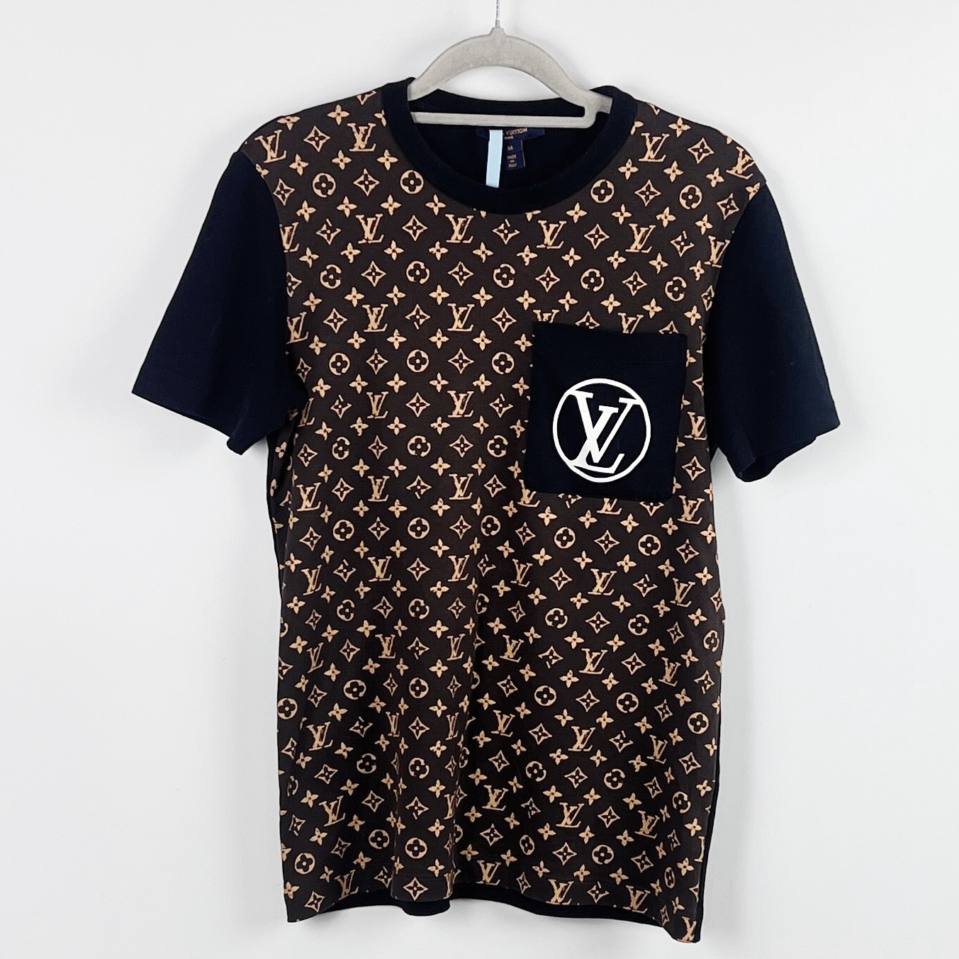 99新 LouisVuitton/路易威登 M码棕老花满印logo短袖 98新 lm3109