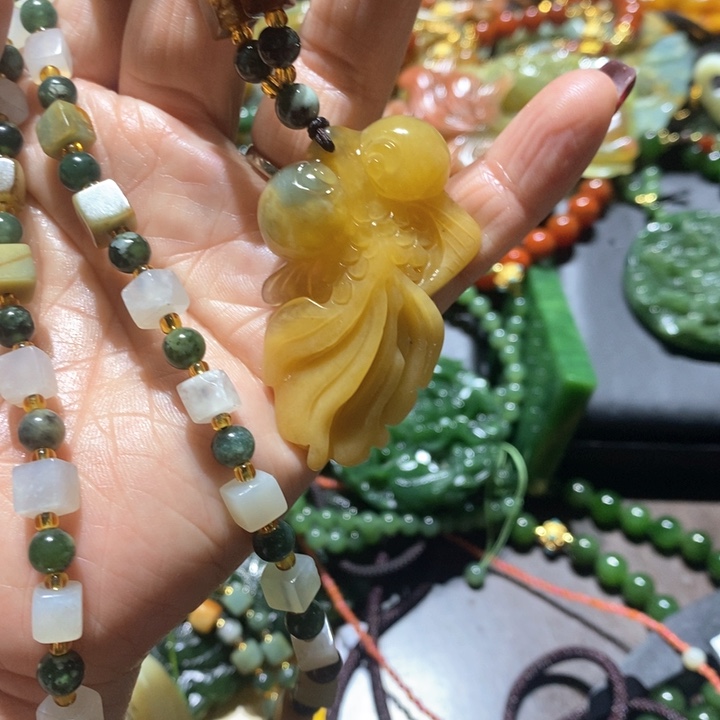 岫玉毛衣链未镶嵌