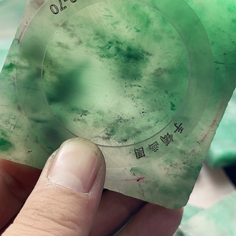 定制石英质玉小****）非洲翠手镯定制