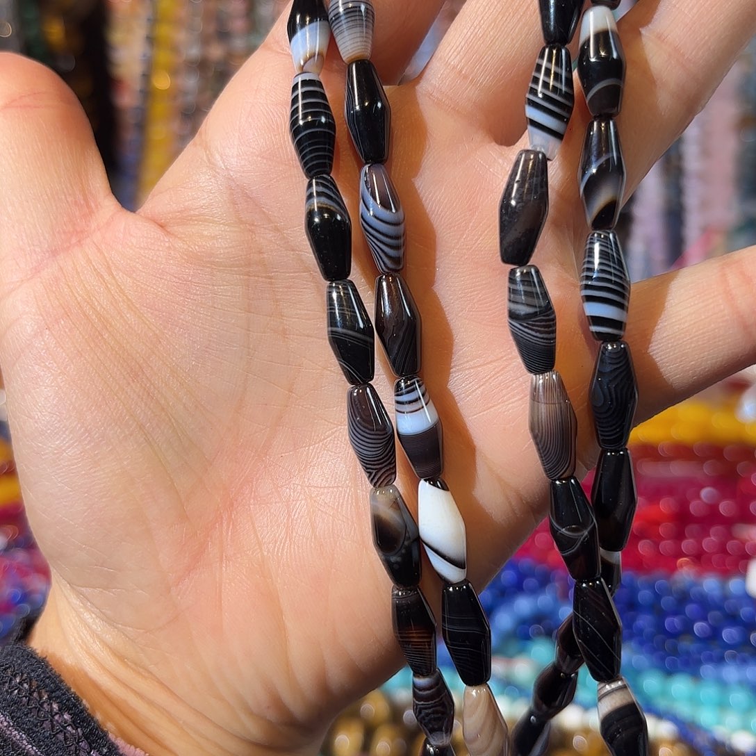 玛瑙/玉髓未镶嵌珠宝半成品黑玛瑙天珠一条卡6-14