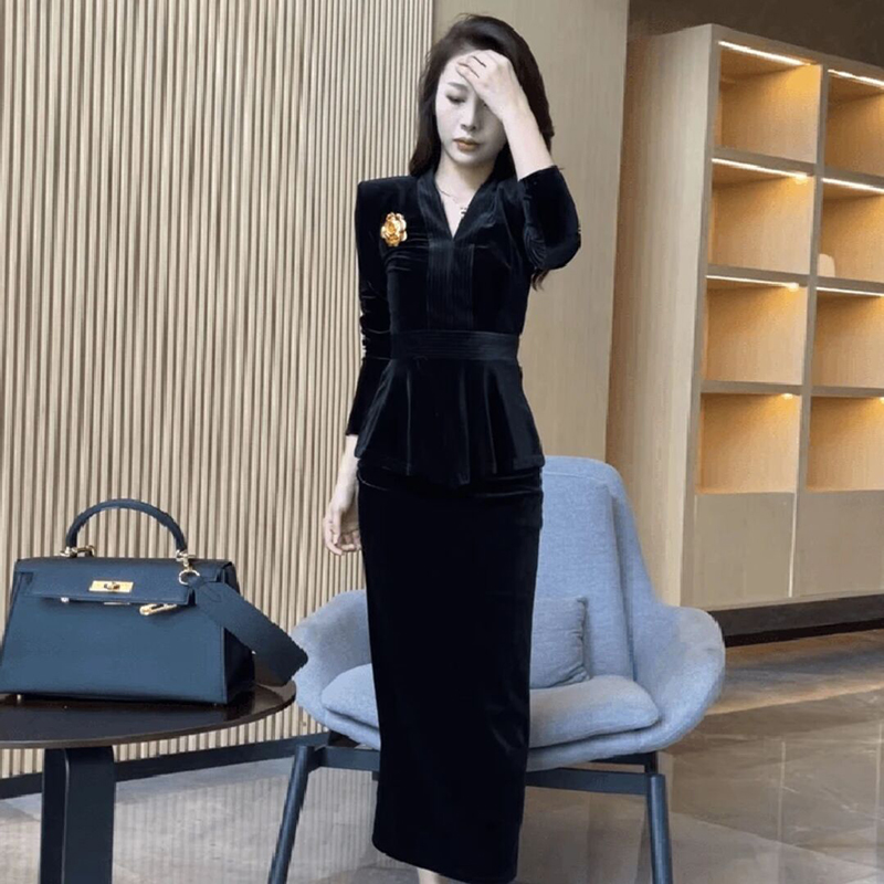 秋冬时尚套装气质长袖春季黑色显瘦收腰修身洋气轻熟小香风套装