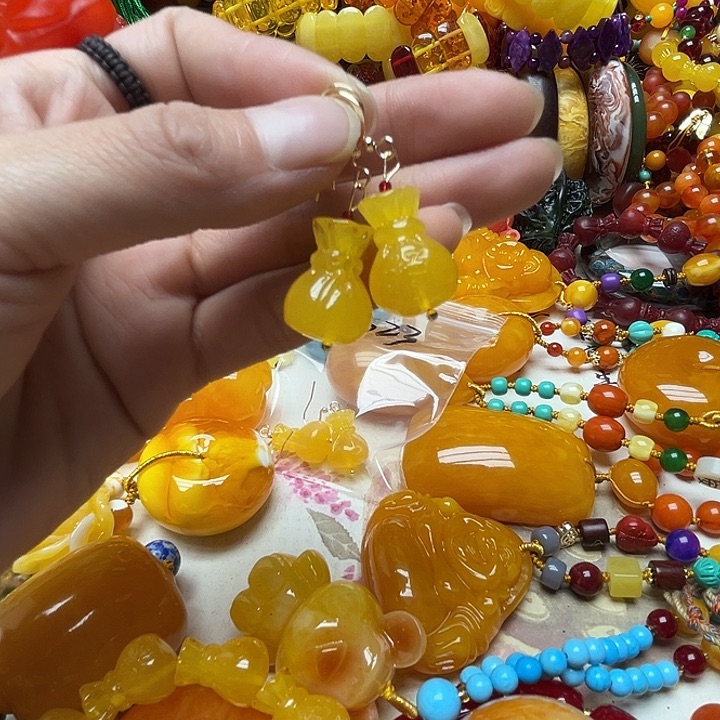 树脂制品323钱袋耳勾