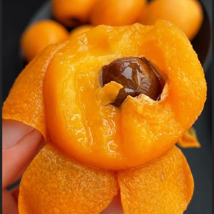 枇杷一盒六枚装好吃