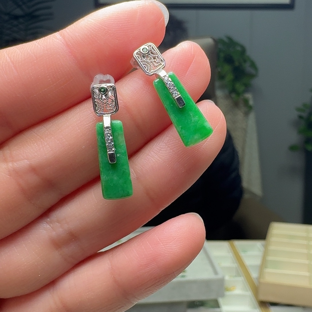 翡翠银S925镶嵌耳饰天然