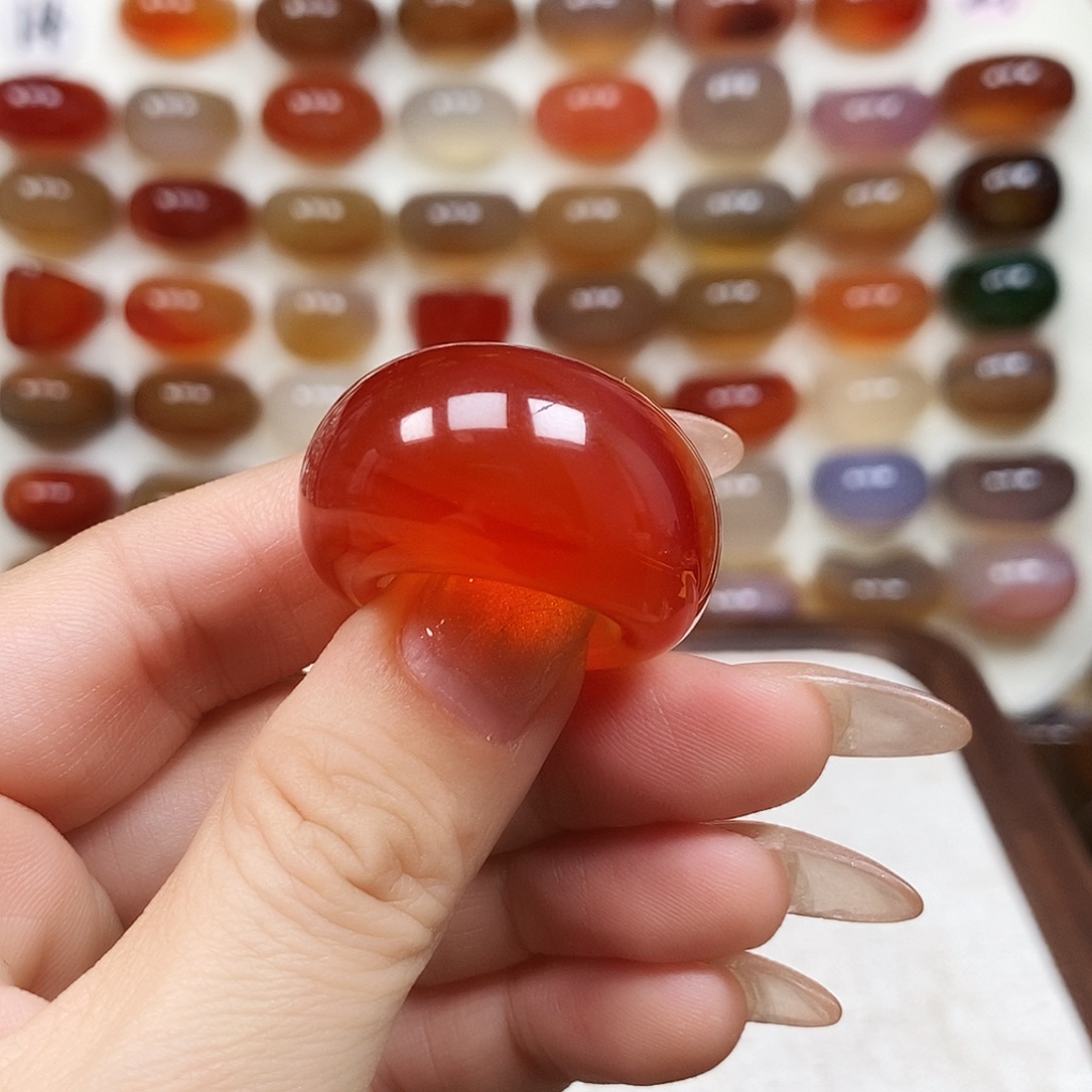 妖***众玛瑙/玉髓未镶嵌戒指