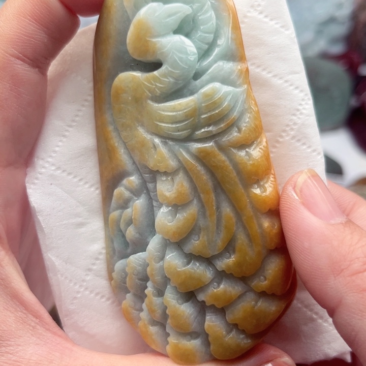翡翠未镶嵌颈饰挂件