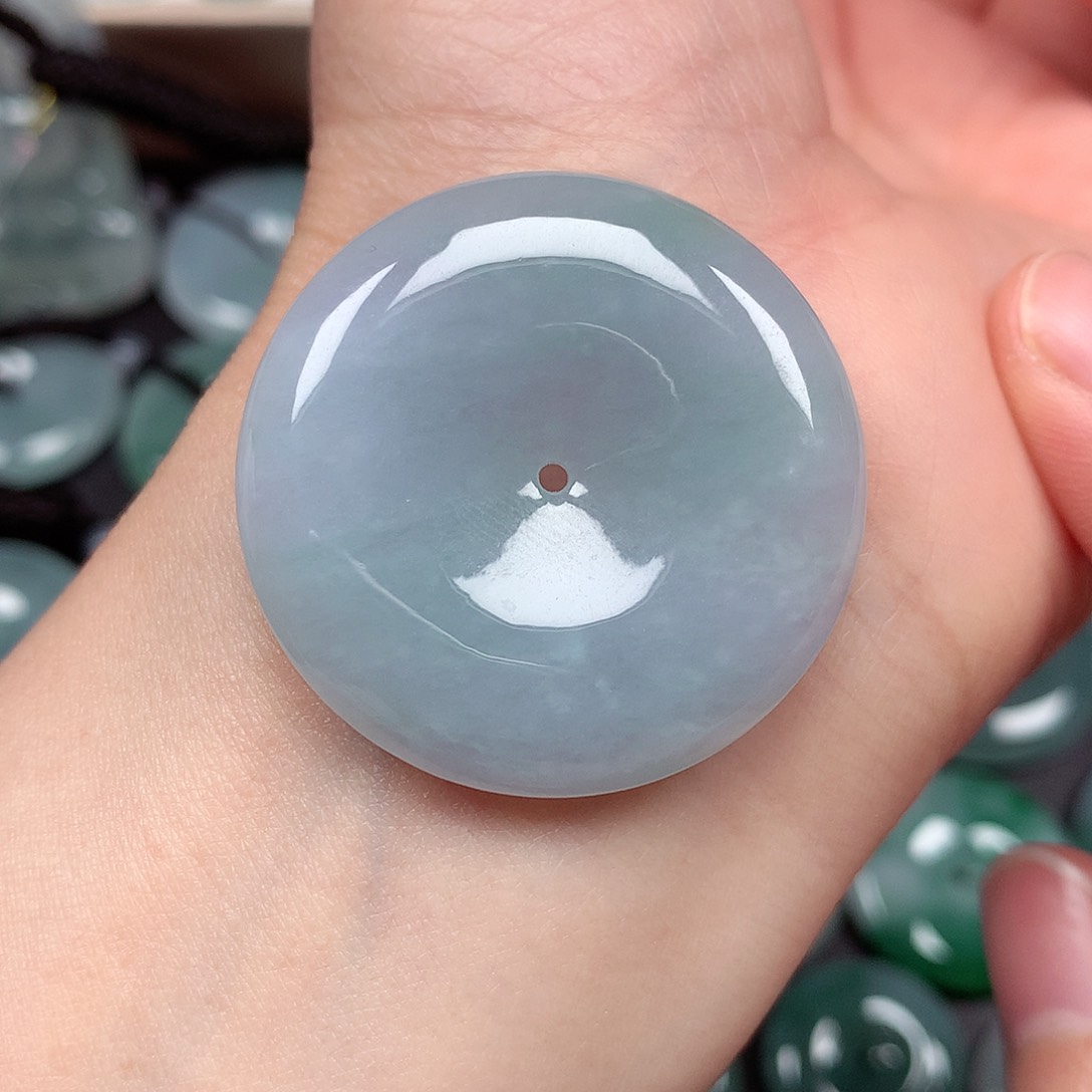 翡翠颈饰未镶嵌平安扣A