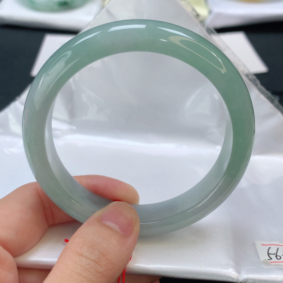 翡翠手镯未镶嵌翡翠手镯57