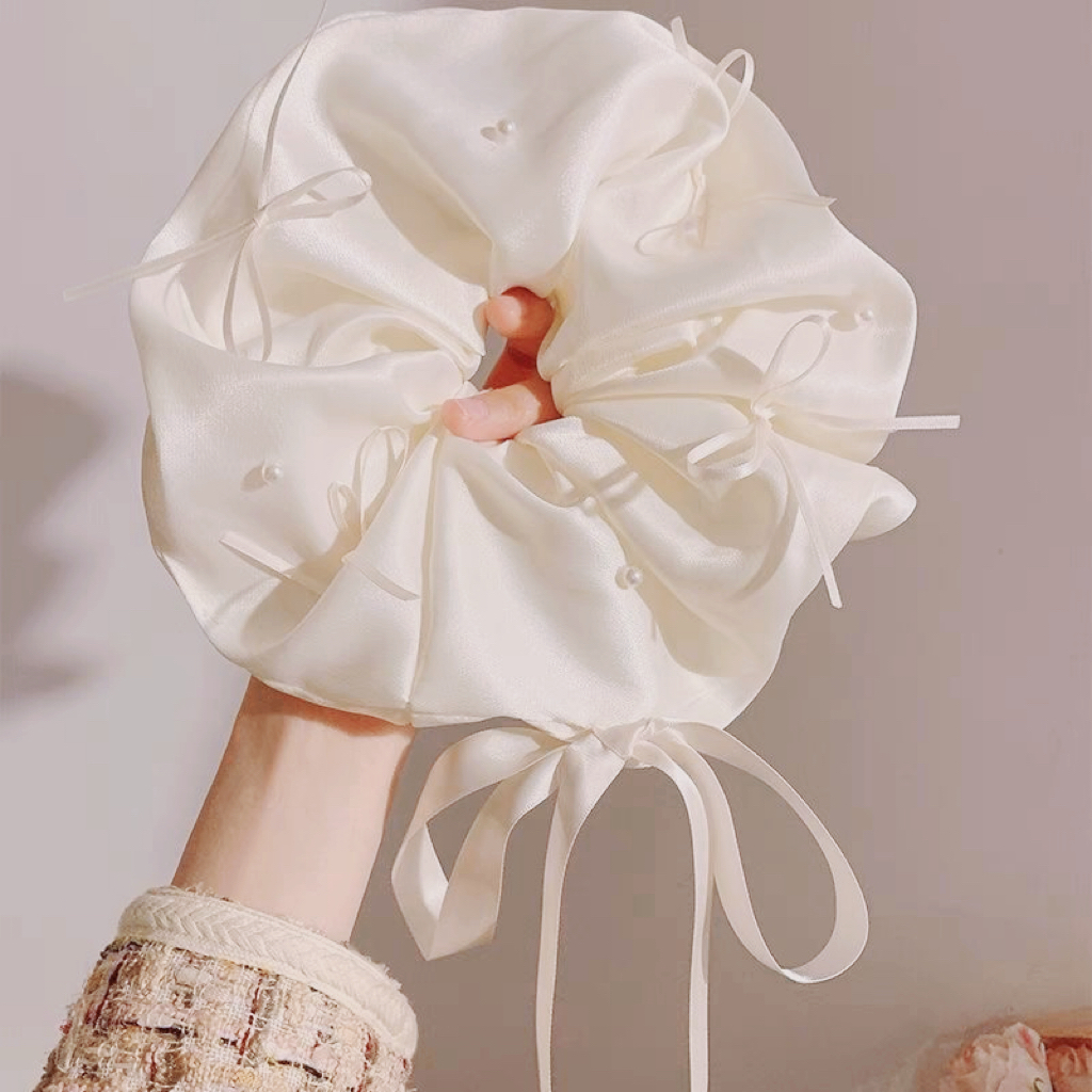 仙女飘带大肠发圈，纯手工会有微瑕，小本生意，不退不换介意勿拍