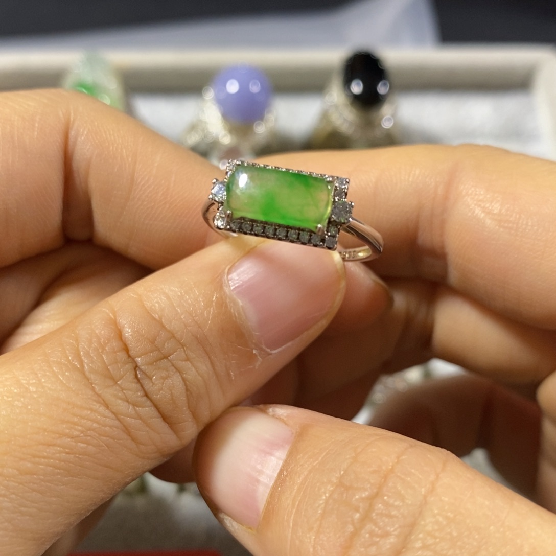 银S925镶嵌戒指翡翠戒指