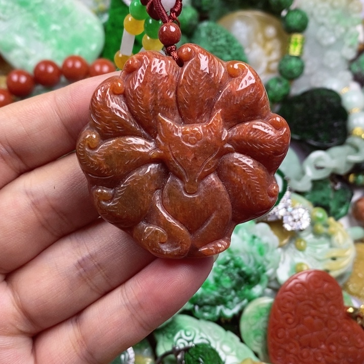 翡翠未镶嵌吊坠(赠链)