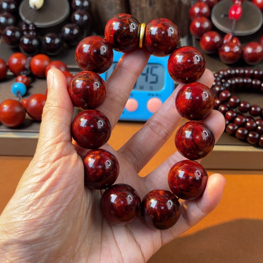 檀香紫檀（小叶紫檀）潜**客