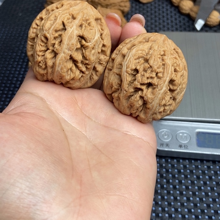 猴头核桃吊坠43粗筋