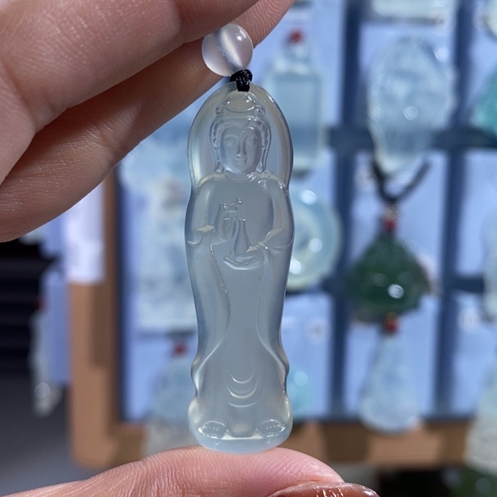 岫玉未镶嵌吊坠吊坠