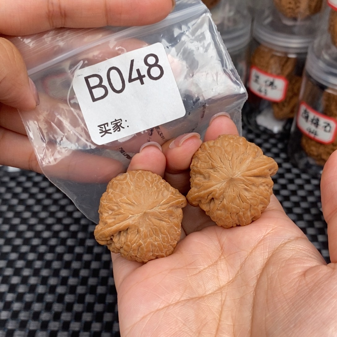 桃核吊坠38全品铁锤