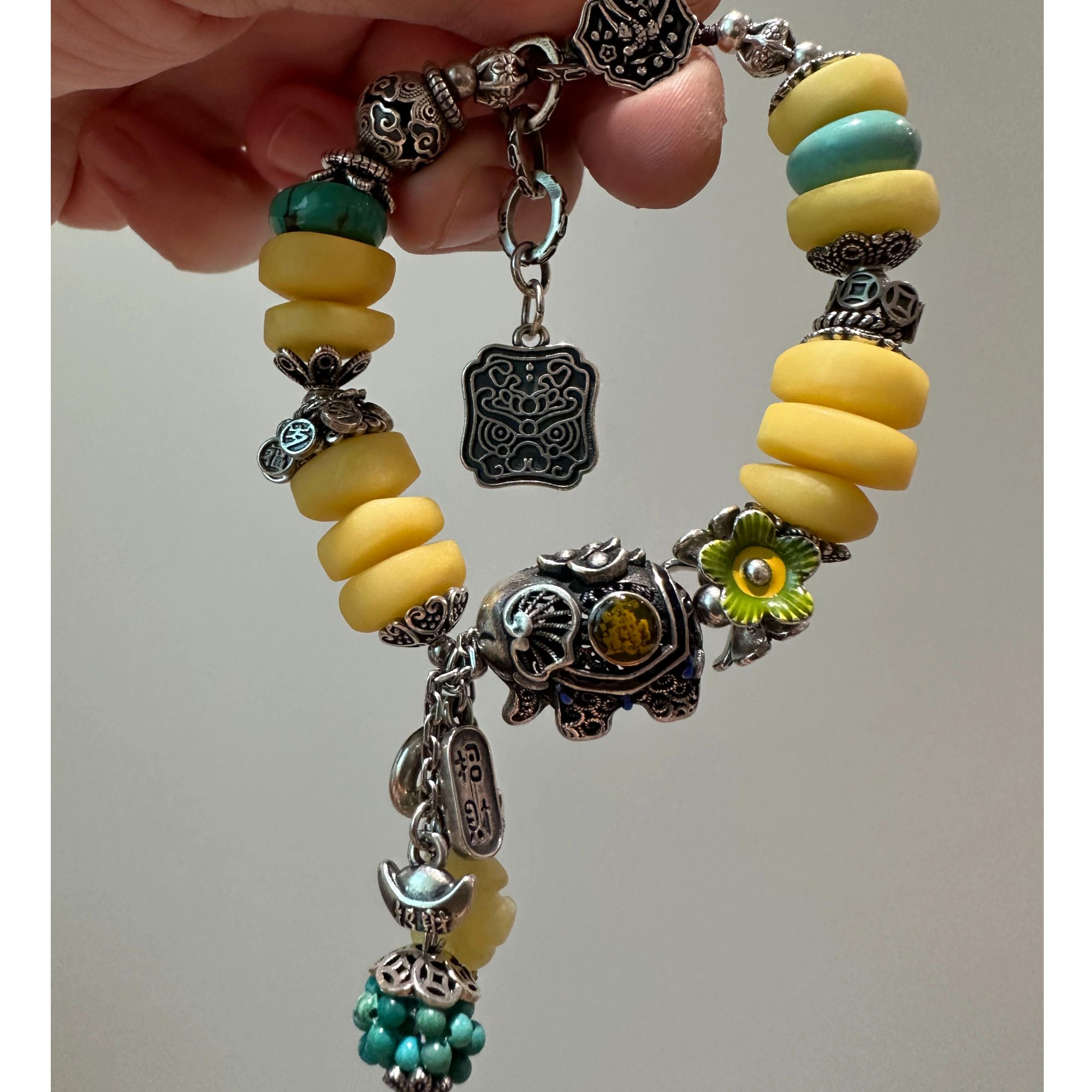 S12041<非晚>s925银蜜蜡松石（有厚薄）松石球元宝流苏兽面手链 