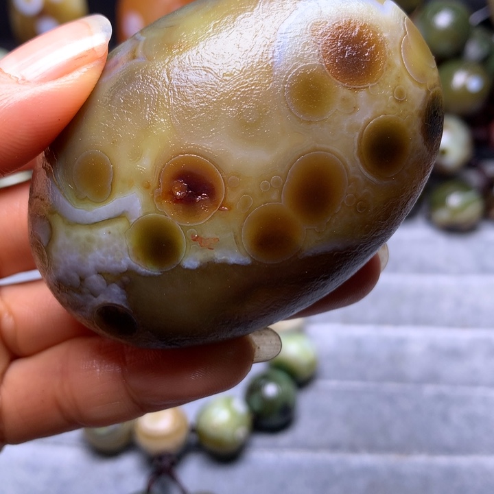 呱***）玛瑙/玉髓未镶嵌裸石