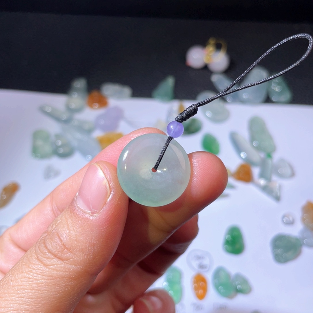 翡翠颈饰未镶嵌裸石裸石