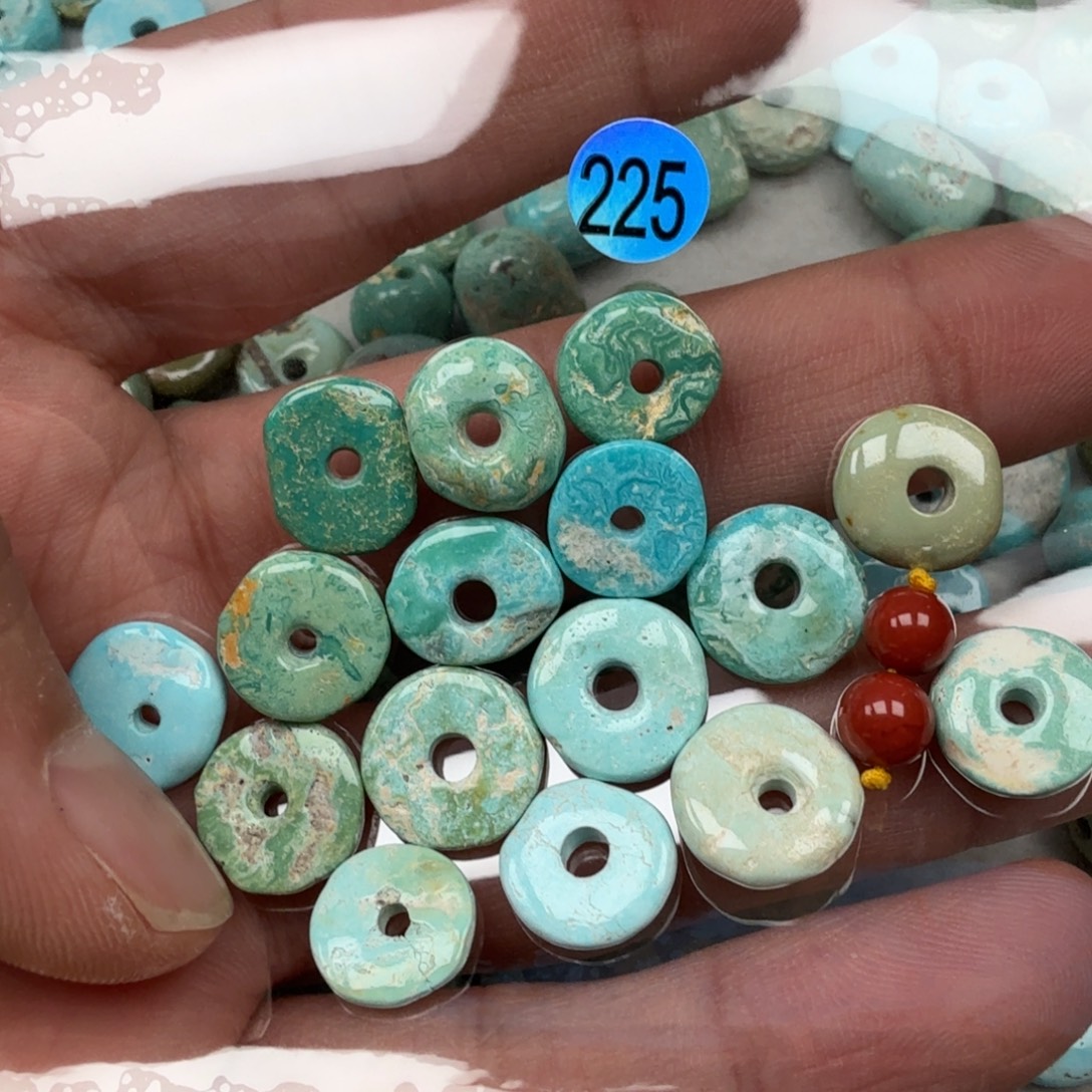 南红玛瑙未镶嵌珠宝奇石