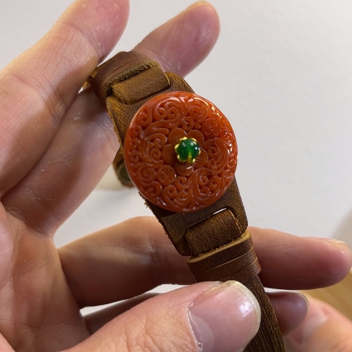 翡翠吊坠(赠链)未镶嵌