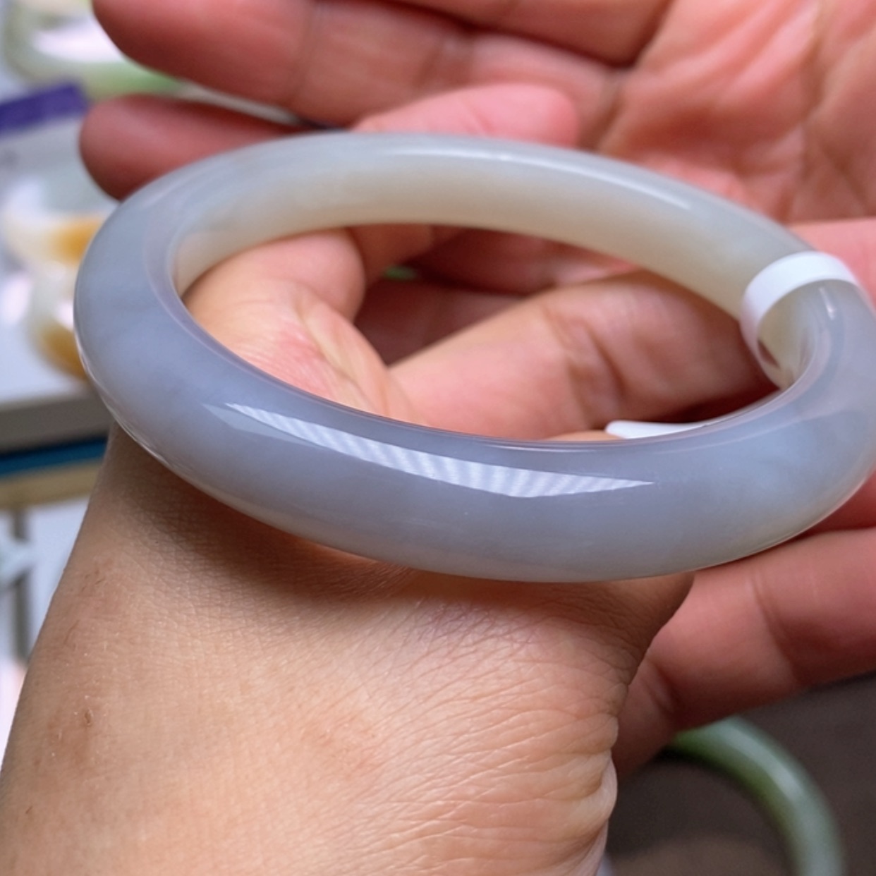 【闪购商品】和田玉手镯未镶嵌