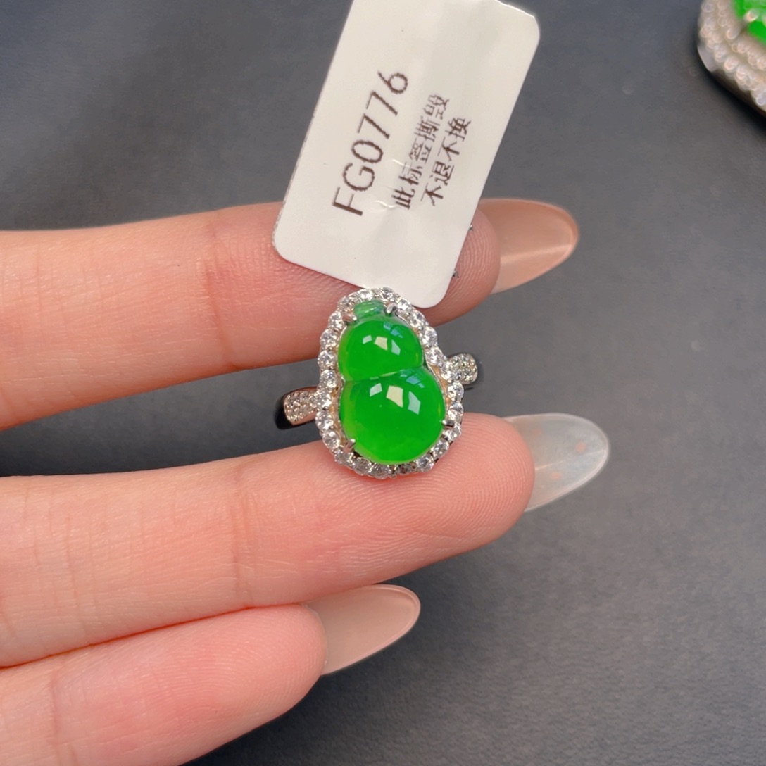 【闪购商品】吊坠(不含链)银S925镶嵌翡翠