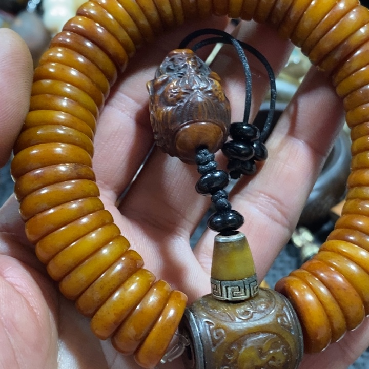 滴血莲花菩提吊坠