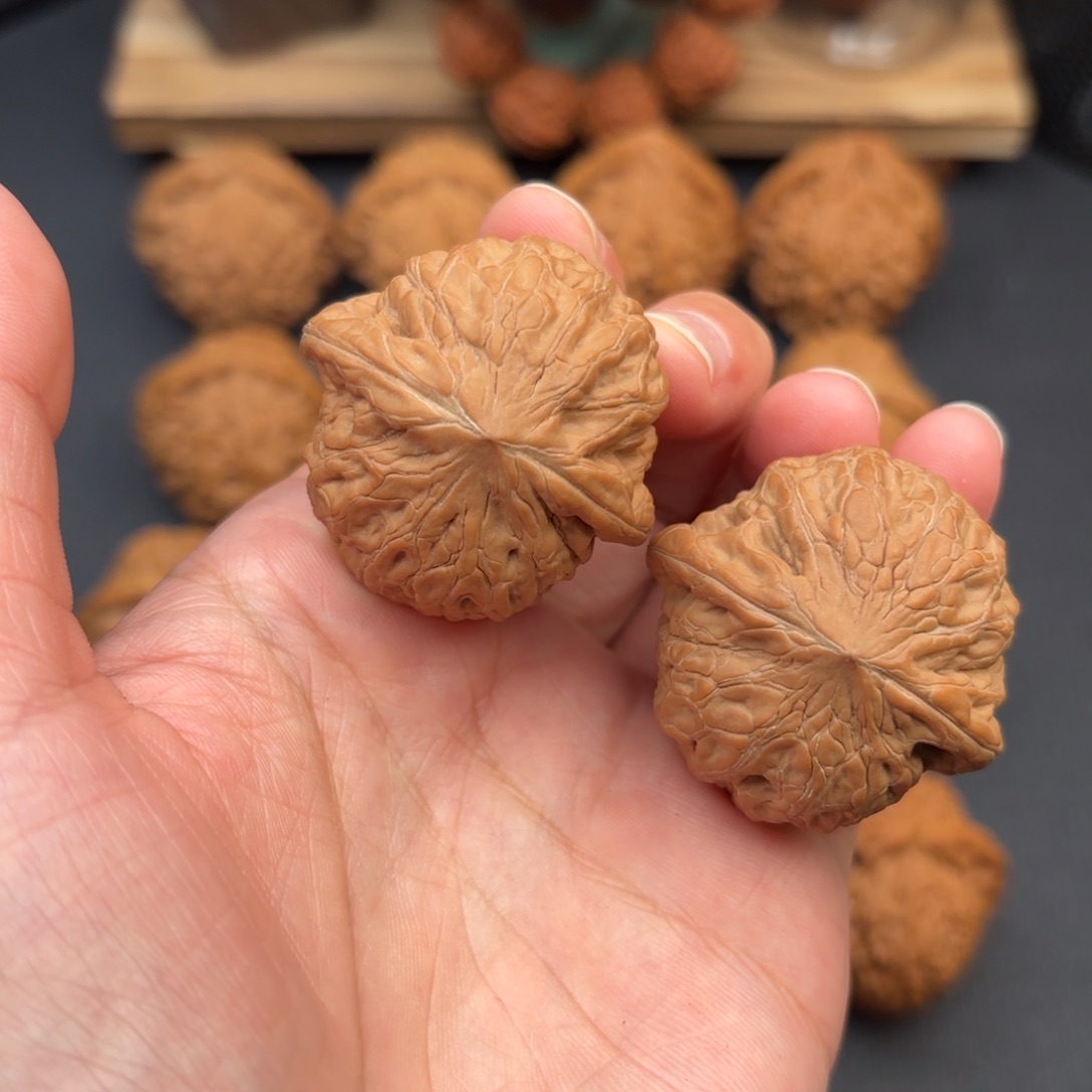 文玩核桃把件铁锤38