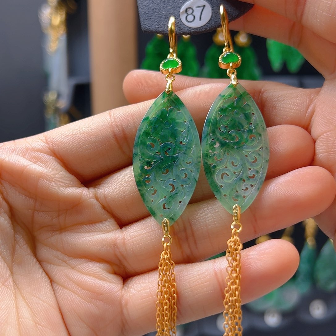 未镶嵌翡翠耳饰春****烟