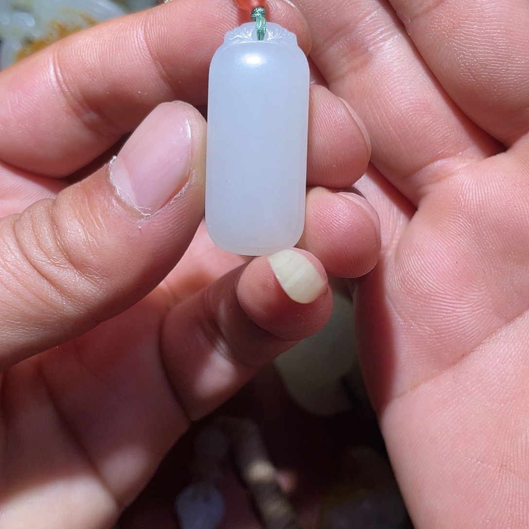 和田玉未镶嵌车挂