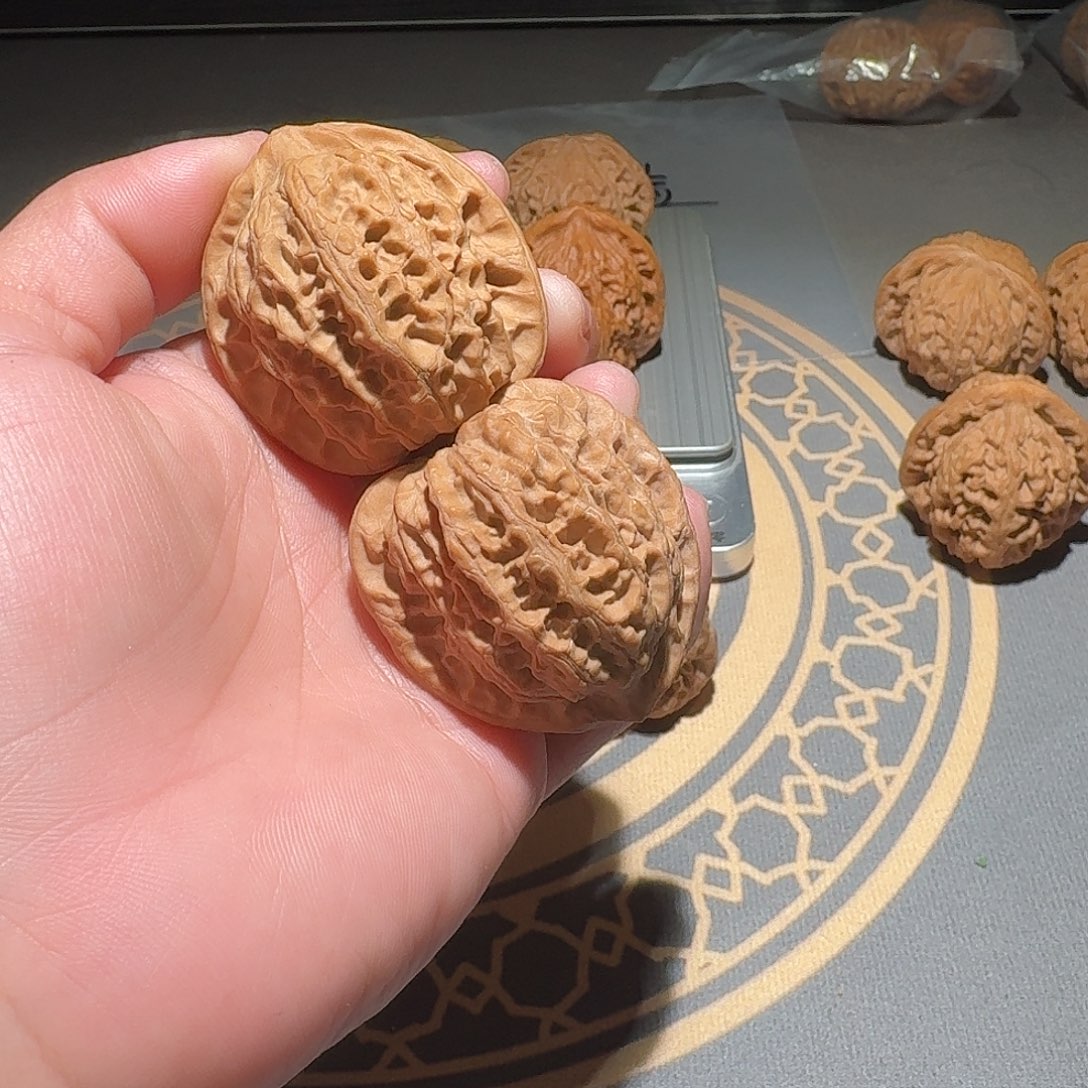 平***！文玩核桃把件金牛