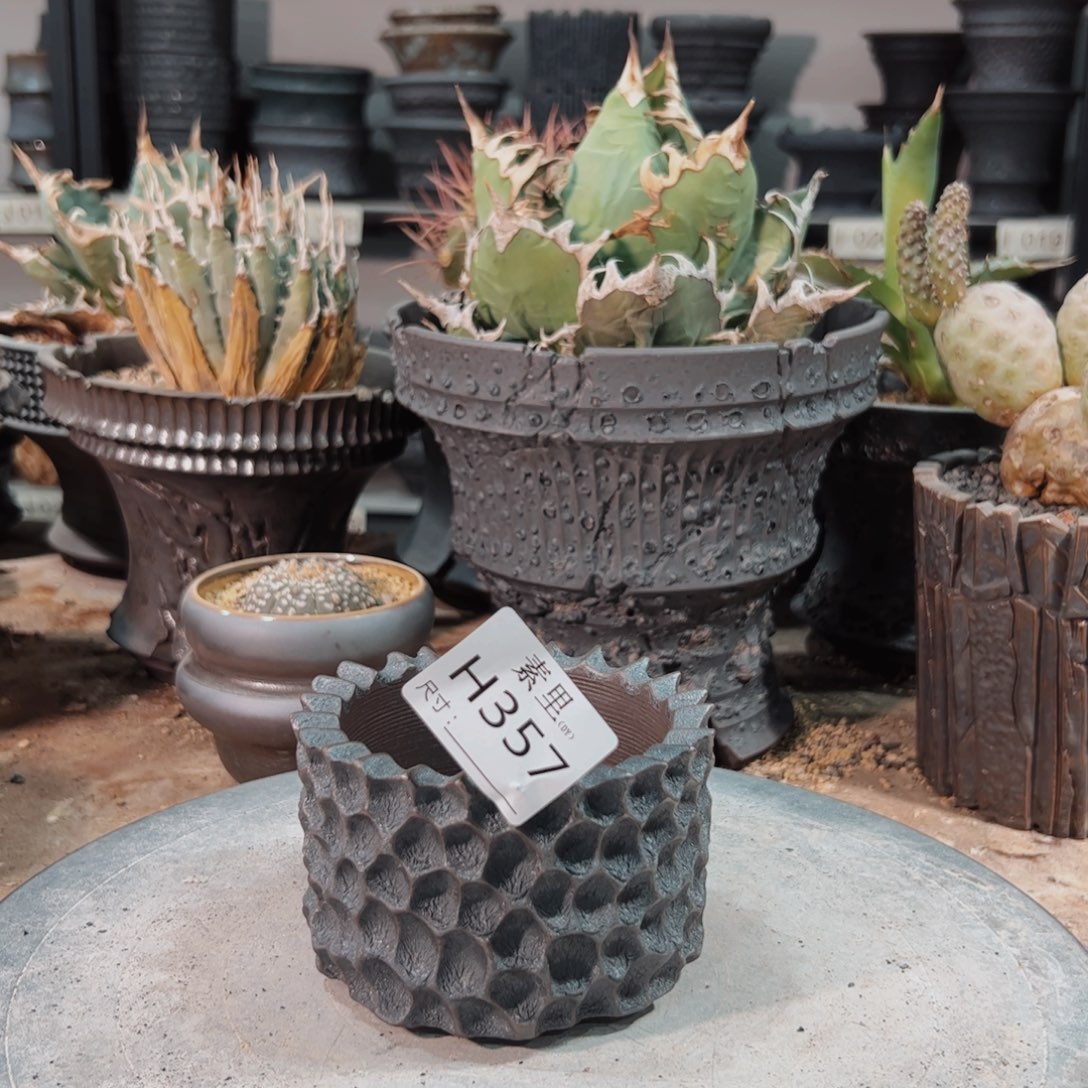 景德镇手工素里内口8.2高7瑕疵