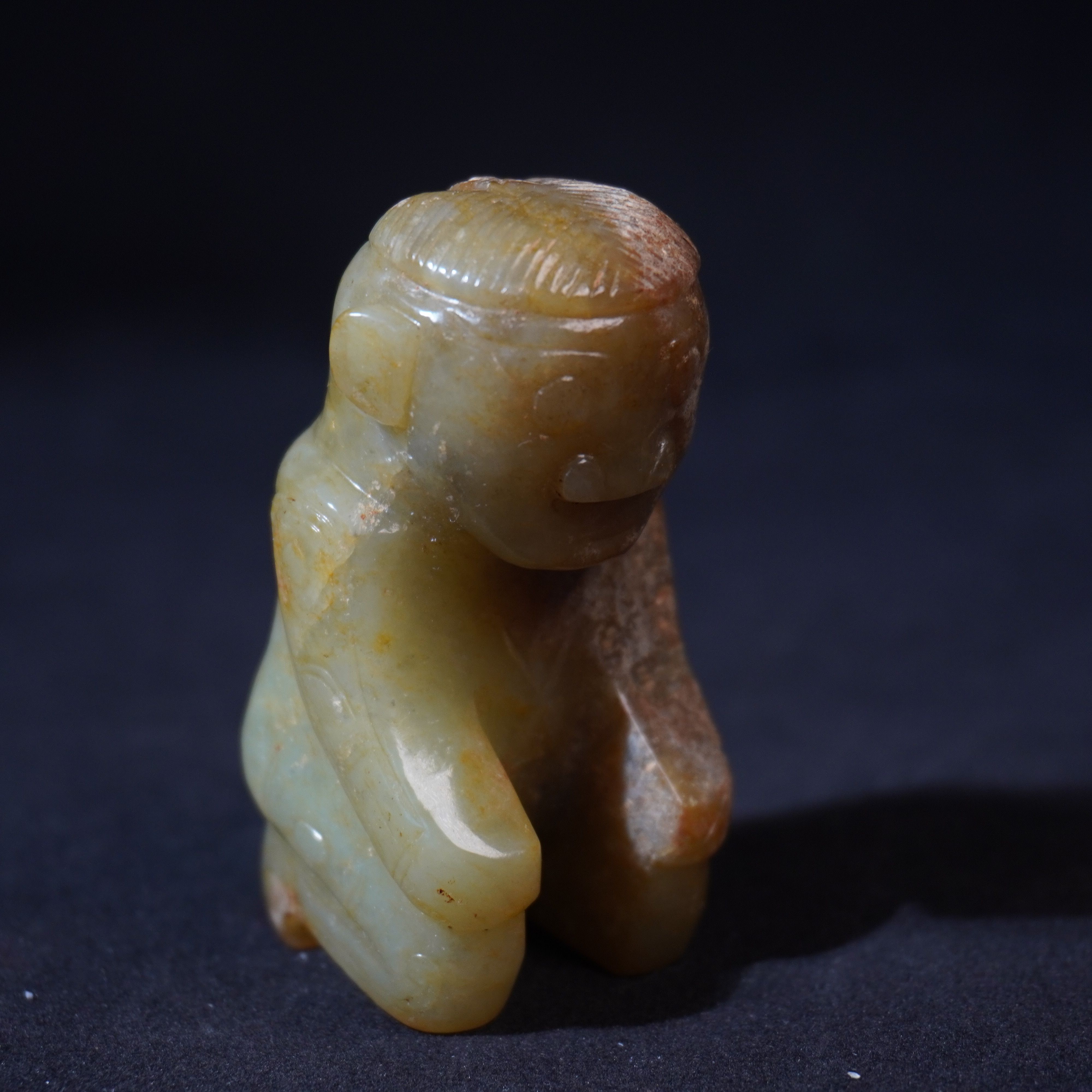 AAA205  明 和田玉遇贵人摆件