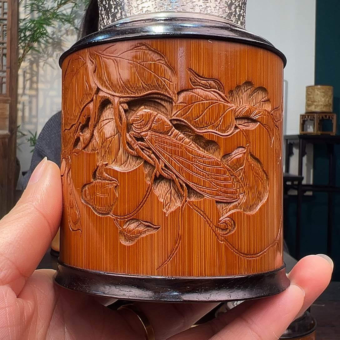 竹秋园虫趣图茶叶罐