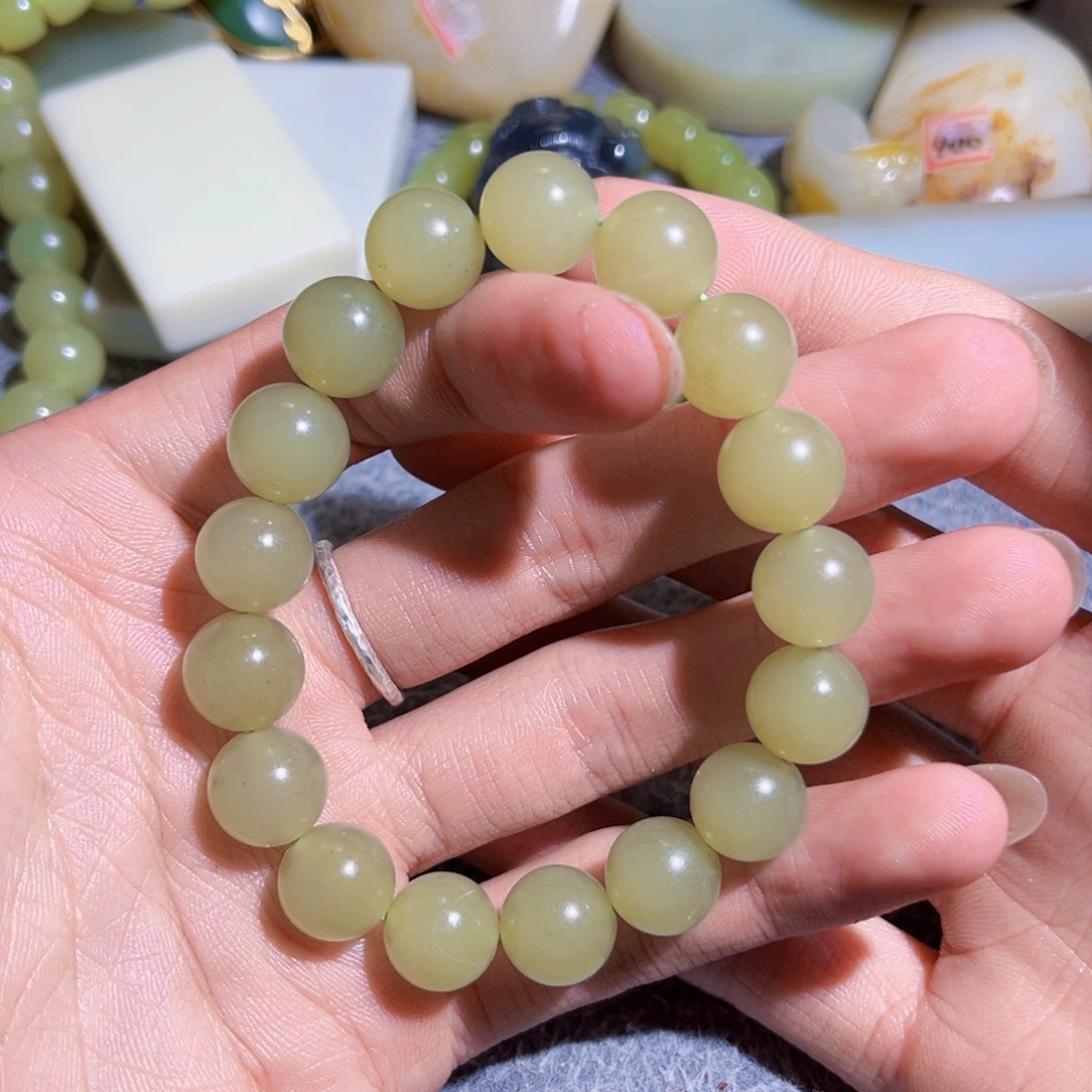 和田玉未镶嵌珠宝奇石