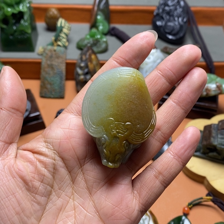 和田玉颈饰未镶嵌萧*