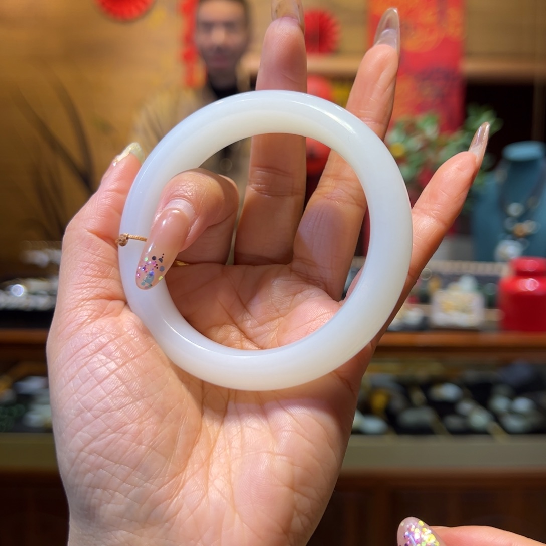 和田玉手镯未镶嵌58