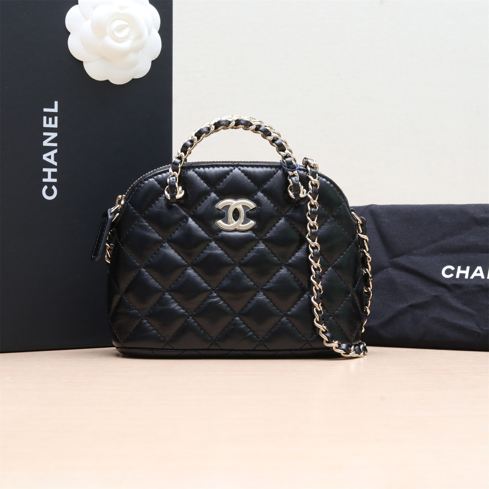 99新 Chanel/香奈儿 小花黑黑23S 贝壳包 小号 黑色 皮革S 